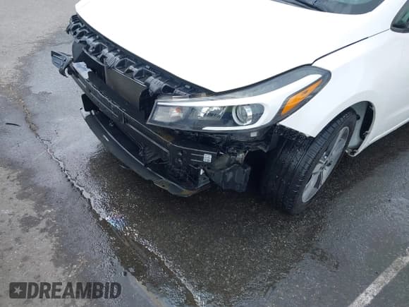 ✅ 2018 Kia Forte LX • VIN: 3KPFL4A73JE248014 • Лот: 42753241. Опубликован ранее на IAAI с пробегом 81 676 миль. Бесплатный доступ к архиву аукционных продаж из США и подробный отчёт об истории автомобиля на DreamBid. Изображение 6.