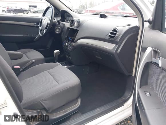 ✅ 2009 Chevrolet Aveo 1LT • VIN: KL1TD56E79B651913 • Lot: 41626867. Wystawiony na IAAI z przebiegiem 55 464 mil. Bezpłatny archiwum sprzedaży aukcyjnych z USA i szczegółowy raport historii pojazdu na DreamBid. Zdjęcie 5.