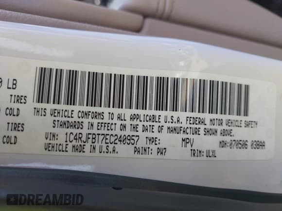 ✅ 2014 Jeep Grand Cherokee Limited • VIN: 1C4RJFBT7EC240957 • Лот: 43480907. Опубликован ранее на IAAI с пробегом 206 871 миль. Бесплатный доступ к архиву аукционных продаж из США и подробный отчёт об истории автомобиля на DreamBid. Изображение 9.