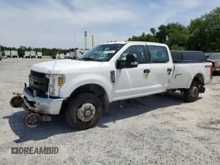 ✅ 2018 Ford F-350 Platinum • VIN: 1FT7W3B65JEC21002 • Lot: 57288995. Listed on Copart with 157,662 mi. Free auction sales archive from the USA and detailed vehicle history report at DreamBid. Image 1.