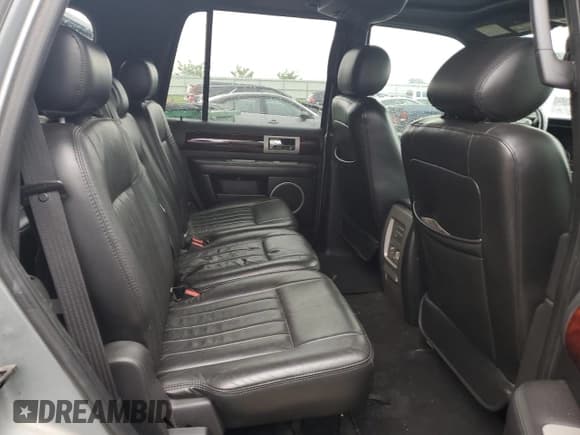 ✅ 2006 Lincoln Navigator Luxury • VIN: 5LMFU28506LJ09844 • Лот: 59495825. Опубликован ранее на Copart с пробегом 209 079 миль. Бесплатный доступ к архиву аукционных продаж из США и подробный отчёт об истории автомобиля на DreamBid. Изображение 10.