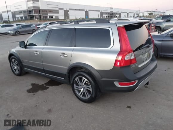 ✅ 2013 Volvo XC70 3.2L • VIN: YV4952BZ0D1155791 • Лот: 43485209. Опубликован ранее на IAAI с пробегом 165 373 миль. Бесплатный доступ к архиву аукционных продаж из США и подробный отчёт об истории автомобиля на DreamBid. Изображение 3.