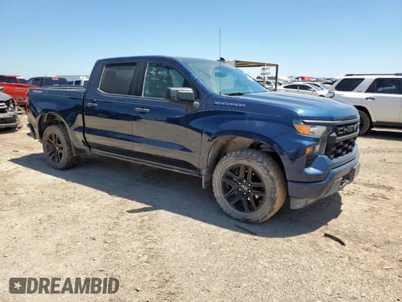 2022 Chevrolet Silverado 1500 Custom z VIN 1GCPDBEK8NZ591352, wystawiony jako Copart lot #65209115 z przebiegiem 57 351 mil mil oraz Czysty tytuł • Clean title. Historia ofert i sprzedaży dostępna na DreamBid. Obrazek 4.