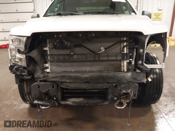 ✅ 2015 Ford F-150 XLT • VIN: 1FTEX1EP6FKE69524 • Lot: 42574961. Listed on IAAI with 60,393 mi. Free auction sales archive from the USA and detailed vehicle history report at DreamBid. Image 6.