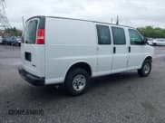 ✅ 2018 GMC Savana Cargo • VIN: 1GTW7AFG5J1177431 • Lot: 42223377. Wystawiony na IAAI z przebiegiem 59 450 mil. Bezpłatny archiwum sprzedaży aukcyjnych z USA i szczegółowy raport historii pojazdu na DreamBid. Zdjęcie 4.