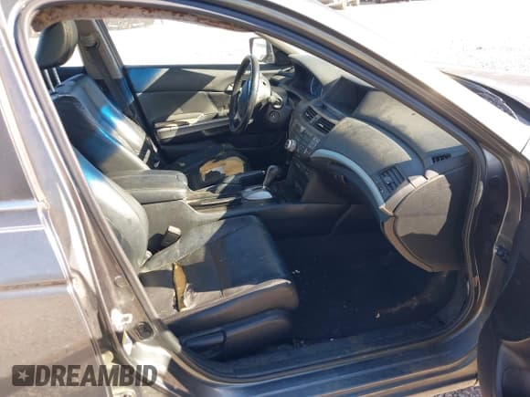 ✅ 2009 Honda Accord EX-L • VIN: 1HGCP268X9A014112 • Лот: 43510068. Опубликован ранее на IAAI с пробегом 255 799 миль. Бесплатный доступ к архиву аукционных продаж из США и подробный отчёт об истории автомобиля на DreamBid. Изображение 5.