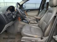 ✅ 2006 Saturn VUE • VIN: 5GZCZ53436S883201 • Lot: 47025605. Wystawiony na Copart z przebiegiem 210 530 mil. Bezpłatny archiwum sprzedaży aukcyjnych z USA i szczegółowy raport historii pojazdu na DreamBid. Zdjęcie 7.