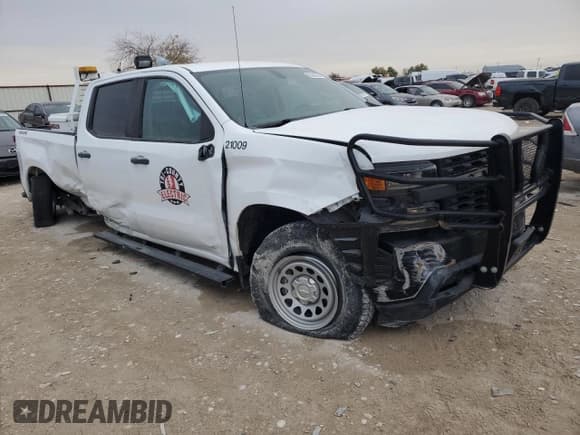 ✅ 2021 Chevrolet Silverado 1500 Work Truck • VIN: 3GCUYAEF8MG435072 • Lot: 83632984. Wystawiony na Copart z przebiegiem Nie podano. Bezpłatny archiwum sprzedaży aukcyjnych z USA i szczegółowy raport historii pojazdu na DreamBid. Zdjęcie 4.