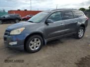 ✅ 2010 Chevrolet Traverse 1LT • VIN: 1GNLVFED8AS143353 • Lot: 74513504. Wystawiony na Copart z przebiegiem 237 591 mil. Bezpłatny archiwum sprzedaży aukcyjnych z USA i szczegółowy raport historii pojazdu na DreamBid. Zdjęcie 1.