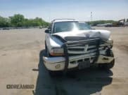 ✅ 2000 Dodge Durango • VIN: 1B4HS28N7YF242203 • Lot: 58715285. Wystawiony na Copart z przebiegiem 155 169 mil. Bezpłatny archiwum sprzedaży aukcyjnych z USA i szczegółowy raport historii pojazdu na DreamBid. Zdjęcie 14.