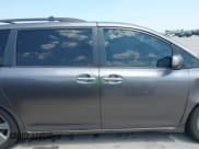 ✅ 2014 Toyota Sienna SE • VIN: 5TDXK3DC7ES487541 • Lot: 42998929. Listed on IAAI with 214,475 mi. Free auction sales archive from the USA and detailed vehicle history report at DreamBid. Image 14.