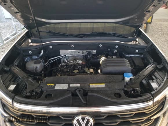 ✅ 2024 Volkswagen Atlas SE • VIN: 1V2HE2CA1RC213389 • Лот: 67580795. Опубликован ранее на Copart с пробегом 30 908 миль. Бесплатный доступ к архиву аукционных продаж из США и подробный отчёт об истории автомобиля на DreamBid. Изображение 12.