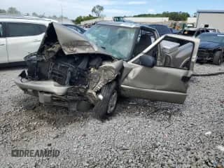 1999 Chevrolet S-10 LS с VIN 1GCCT14W9X8210505, выставлен на аукционе Copart как лот 70054184 с пробегом Не указан миль и На запчасти • Non repairable. История ставок и продаж доступна на DreamBid. Изображение 1.