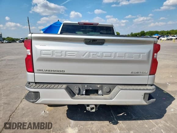 ✅ 2022 Chevrolet Silverado 1500 Custom • VIN: 1GCPWBEK7NZ230995 • Лот: 80753555. Опубликован ранее на Copart с пробегом 93 891 миль. Бесплатный доступ к архиву аукционных продаж из США и подробный отчёт об истории автомобиля на DreamBid. Изображение 6.