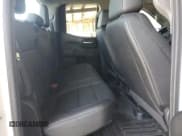 ✅ 2019 Chevrolet Silverado 1500 Work Truck • VIN: 1GCRWAEH7KZ417589 • Lot: 71934525. Wystawiony na Copart z przebiegiem 173 841 mil. Bezpłatny archiwum sprzedaży aukcyjnych z USA i szczegółowy raport historii pojazdu na DreamBid. Zdjęcie 10.