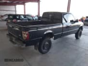 ✅ 2002 Ford Ranger XL • VIN: 1FTYR14DX2TA48716 • Lot: 43584120. Wystawiony na IAAI z przebiegiem 99 543 mil. Bezpłatny archiwum sprzedaży aukcyjnych z USA i szczegółowy raport historii pojazdu na DreamBid. Zdjęcie 4.