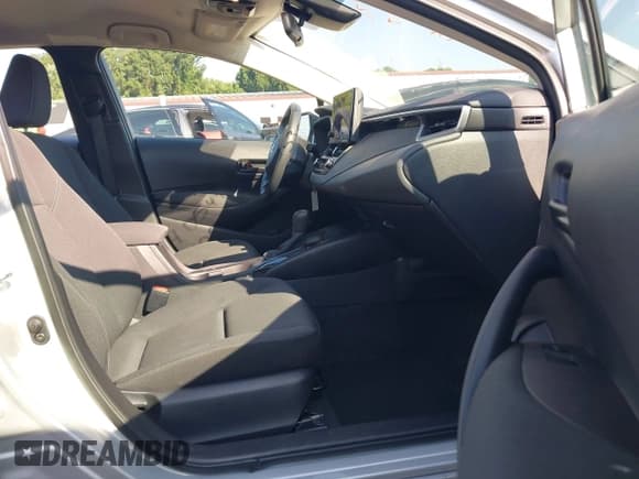 ✅ 2024 Toyota Corolla LE • VIN: 5YFB4MDE2RP105037 • Lot: 42811776. Wystawiony na IAAI z przebiegiem 40 841 mil. Bezpłatny archiwum sprzedaży aukcyjnych z USA i szczegółowy raport historii pojazdu na DreamBid. Zdjęcie 5.