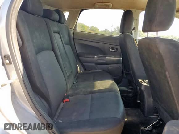 2019 Mitsubishi Outlander ES z VIN JA4AP3AU2KU002289, wystawiony jako Copart lot #84837555 z przebiegiem 194 323 mil mil oraz Czysty tytuł • Clean title. Historia ofert i sprzedaży dostępna na DreamBid. Obrazek 11.