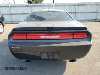 ✅ 2009 Dodge Challenger R/T • VIN: 2B3LJ54T09H641350 • Lot: 74468334. Wystawiony na Copart z przebiegiem 64 001 mil. Bezpłatny archiwum sprzedaży aukcyjnych z USA i szczegółowy raport historii pojazdu na DreamBid. Zdjęcie 6.