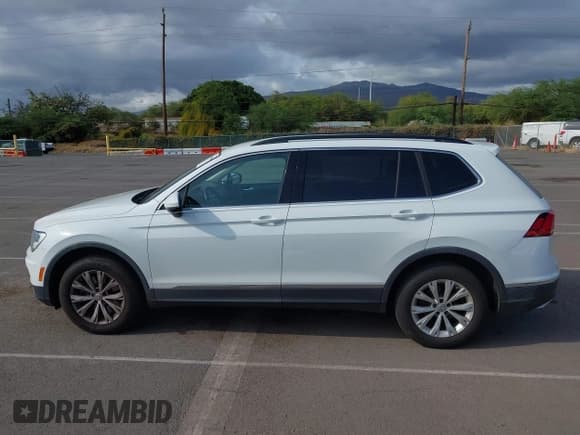 ✅ 2018 Volkswagen Tiguan SEL • VIN: 3VV3B7AX0JM006201 • Лот: 43368366. Опубликован ранее на IAAI с пробегом 111 582 миль. Бесплатный доступ к архиву аукционных продаж из США и подробный отчёт об истории автомобиля на DreamBid. Изображение 14.