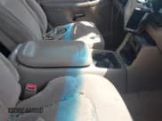 ✅ 2002 Chevrolet Silverado 2500HD LS • VIN: 1GCHK23U12F181911 • Lot: 42744638. Wystawiony na IAAI z przebiegiem 251 144 mil. Bezpłatny archiwum sprzedaży aukcyjnych z USA i szczegółowy raport historii pojazdu na DreamBid. Zdjęcie 5.