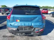 ✅ 2024 Volvo XC40 Core Bright Theme • VIN: YV4L12UK2R2203018 • Lot: 41288025. Listed on IAAI with 10,378 mi. Free auction sales archive from the USA and detailed vehicle history report at DreamBid. Image 15.