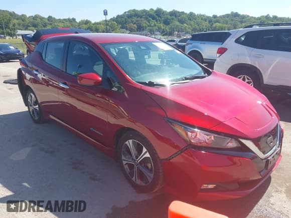 ✅ 2018 Nissan LEAF S • VIN: 1N4AZ1CP9JC307780 • Lot: 43321116. Wystawiony na IAAI z przebiegiem 33 522 mil. Bezpłatny archiwum sprzedaży aukcyjnych z USA i szczegółowy raport historii pojazdu na DreamBid. Zdjęcie 1.