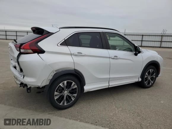 ✅ 2022 Mitsubishi Eclipse Cross SE • VIN: JA4ATWAA0NZ046737 • Lot: 54521105. Listed on Copart with 27,345 mi. Free auction sales archive from the USA and detailed vehicle history report at DreamBid. Image 3.