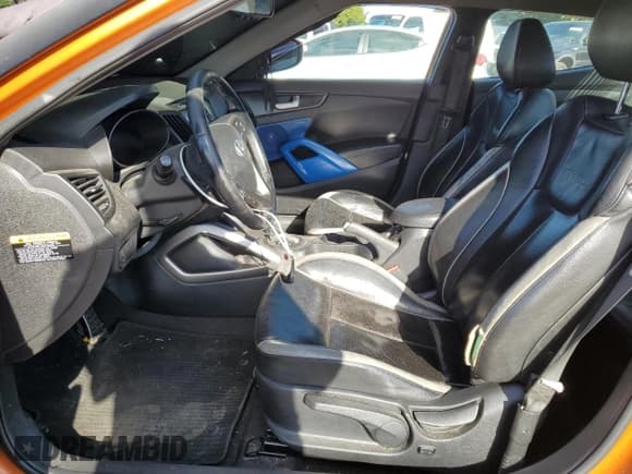 ✅ 2013 Hyundai Veloster Turbo • VIN: KMHTC6AE4DU173659 • Lot: 64088483. Wystawiony na Copart z przebiegiem 111 918 mil. Bezpłatny archiwum sprzedaży aukcyjnych z USA i szczegółowy raport historii pojazdu na DreamBid. Zdjęcie 7.