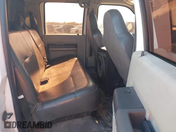 ✅ 2009 Ford F-250 XL • VIN: 1FTSW20529EA81663 • Lot: 43781292. Listed on IAAI with 299,455 mi. Free auction sales archive from the USA and detailed vehicle history report at DreamBid. Image 8.