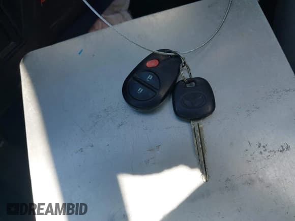 ✅ 2014 Toyota Tundra SR5 • VIN: 5TFRM5F18EX073513 • Lot: 43738760. Listed on IAAI with 92,586 mi. Free auction sales archive from the USA and detailed vehicle history report at DreamBid. Image 11.