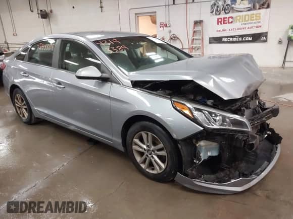 ✅ 2015 Hyundai Sonata SE • VIN: 5NPE24AFXFH211566 • Lot: 43193389. Listed on IAAI with 113,185 mi. Free auction sales archive from the USA and detailed vehicle history report at DreamBid. Image 1.