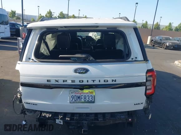 ✅ 2022 Ford Expedition Max Limited • VIN: 1FMJK2AT7NEA51231 • Lot: 43110250. Listed on IAAI with 47,252 mi. Free auction sales archive from the USA and detailed vehicle history report at DreamBid. Image 17.