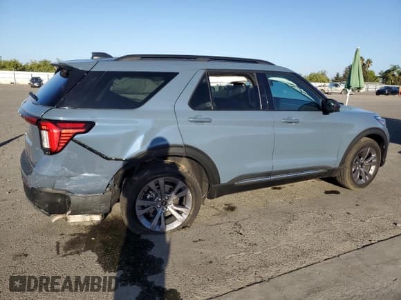 ✅ 2025 Ford Explorer Active • VIN: 1FMUK8DH5SGA46911 • Lot: 82385765. Wystawiony na Copart z przebiegiem 5 485 mil. Bezpłatny archiwum sprzedaży aukcyjnych z USA i szczegółowy raport historii pojazdu na DreamBid. Zdjęcie 3.