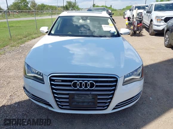 ✅ 2014 Audi A8 3.0T • VIN: WAURGAFD0EN007069 • Lot: 43125668. Listed on IAAI with 91,500 mi. Free auction sales archive from the USA and detailed vehicle history report at DreamBid. Image 12.