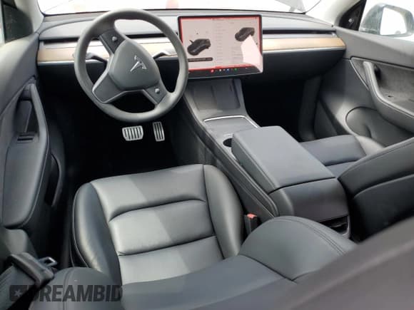 ✅ 2022 Tesla Model Y Performance • VIN: 7SAYGDEF1NF484582 • Lot: 59596305. Listed on Copart with 7,611 mi. Free auction sales archive from the USA and detailed vehicle history report at DreamBid. Image 8.