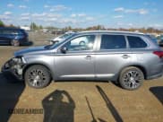 ✅ 2018 Mitsubishi Outlander SE • VIN: JA4AD3A39JZ016921 • Lot: 43606318. Listed on IAAI with 49,942 mi. Free auction sales archive from the USA and detailed vehicle history report at DreamBid. Image 15.