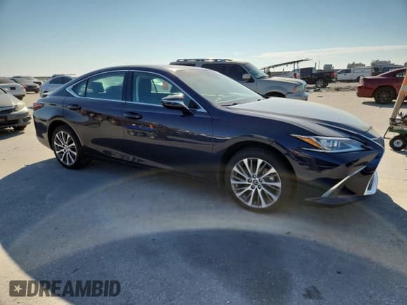 ✅ 2021 Lexus ES 250 • VIN: 58AD11D16MU008002 • Лот: 71090015. Опубликован ранее на Copart с пробегом 73 515 миль. Бесплатный доступ к архиву аукционных продаж из США и подробный отчёт об истории автомобиля на DreamBid. Изображение 4.