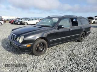 ✅ 2000 Mercedes-Benz E 320/430 4 Matic • VIN: WDBJH82F3YX027661 • Lot: 64070895. Listed on Copart with 158,877 mi. Free auction sales archive from the USA and detailed vehicle history report at DreamBid. Image 1.