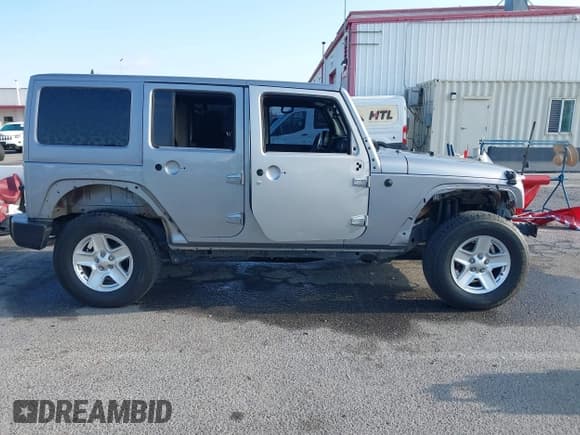 ✅ 2018 Jeep Wrangler Unlimited Sport S • VIN: 1C4HJWDG5JL839703 • Lot: 42140205. Listed on IAAI with 61,604 mi. Free auction sales archive from the USA and detailed vehicle history report at DreamBid. Image 14.