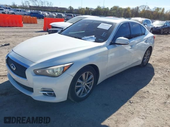✅ 2015 Infiniti Q50 Premium • VIN: JN1BV7AP0FM358086 • Lot: 43644990. Listed on IAAI with 149,883 mi. Free auction sales archive from the USA and detailed vehicle history report at DreamBid. Image 2.