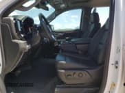 ✅ 2025 GMC Sierra 1500 SLT • VIN: 1GTPHDED7SZ113131 • Лот: 61676255. Опубликован ранее на Copart с пробегом 18 870 миль. Бесплатный доступ к архиву аукционных продаж из США и подробный отчёт об истории автомобиля на DreamBid. Изображение 7.