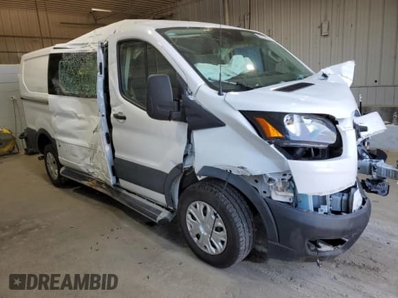 ✅ 2024 Ford Transit Cargo • VIN: 1FTBR1Y86RKA87547 • Lot: 81161315. Wystawiony na Copart z przebiegiem Nie podano. Bezpłatny archiwum sprzedaży aukcyjnych z USA i szczegółowy raport historii pojazdu na DreamBid. Zdjęcie 4.