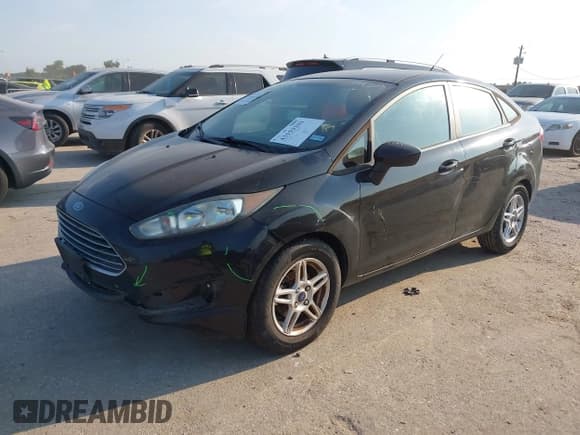 ✅ 2017 Ford Fiesta SE • VIN: 3FADP4BJ6HM135069 • Lot: 43159103. Wystawiony na IAAI z przebiegiem 81 477 mil. Bezpłatny archiwum sprzedaży aukcyjnych z USA i szczegółowy raport historii pojazdu na DreamBid. Zdjęcie 2.
