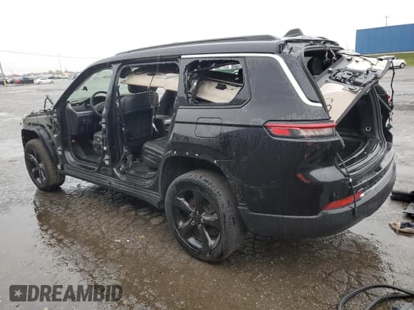 ✅ 2024 Jeep Grand Cherokee Limited • VIN: 1C4RJKBGXR8502720 • Лот: 90746735. Опубликован ранее на Copart с пробегом Не указан. Бесплатный доступ к архиву аукционных продаж из США и подробный отчёт об истории автомобиля на DreamBid. Изображение 2.