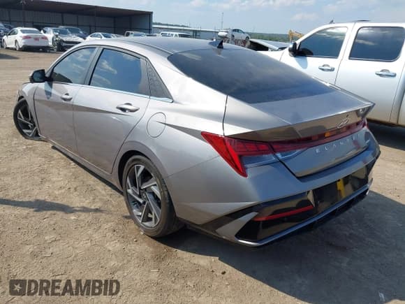 ✅ 2024 Hyundai Elantra Limited • VIN: KMHLP4DG5RU719799 • Lot: 43225863. Listed on IAAI with 21,136 mi. Free auction sales archive from the USA and detailed vehicle history report at DreamBid. Image 3.