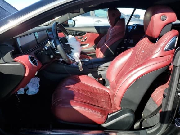 ✅ 2016 Mercedes-Benz S 550 • VIN: WDDXJ8FB4GA016635 • Lot: 89928635. Wystawiony na Copart z przebiegiem 70 437 mil. Bezpłatny archiwum sprzedaży aukcyjnych z USA i szczegółowy raport historii pojazdu na DreamBid. Zdjęcie 7.