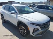 ✅ 2025 Hyundai Tucson SEL • VIN: 5NMJB3DE3SH530021 • Lot: 43651307. Wystawiony na IAAI z przebiegiem 21 100 mil. Bezpłatny archiwum sprzedaży aukcyjnych z USA i szczegółowy raport historii pojazdu na DreamBid. Zdjęcie 1.