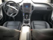 ✅ 2014 Chevrolet Volt • VIN: 1G1RD6E43EU122886 • Lot: 77866244. Wystawiony na Copart z przebiegiem 135 299 mil. Bezpłatny archiwum sprzedaży aukcyjnych z USA i szczegółowy raport historii pojazdu na DreamBid. Zdjęcie 8.