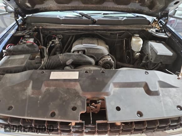 ✅ 2009 Chevrolet Silverado 2500HD Work Truck • VIN: 1GCHK44K59F190307 • Lot: 93268575. Listed on Copart with 112,704 mi. Free auction sales archive from the USA and detailed vehicle history report at DreamBid. Image 11.